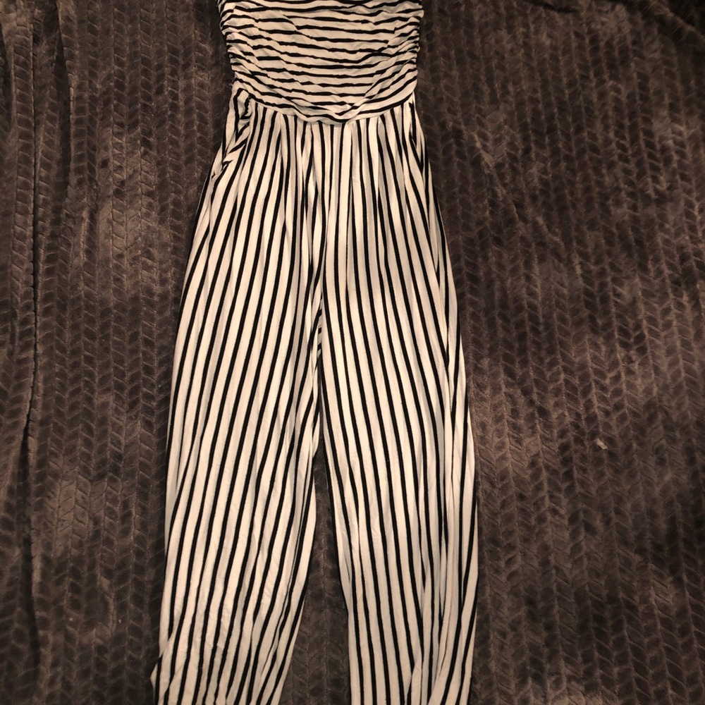 JUMPSUIT - Picture 3 of 3